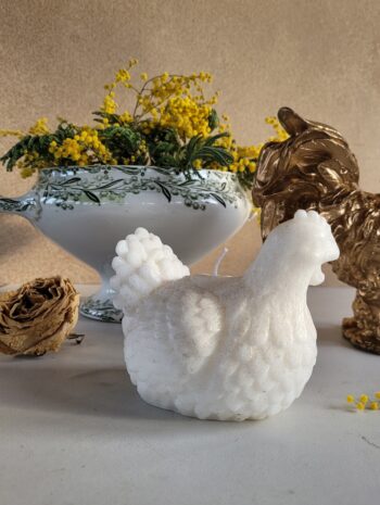 Poule en cire pailletée