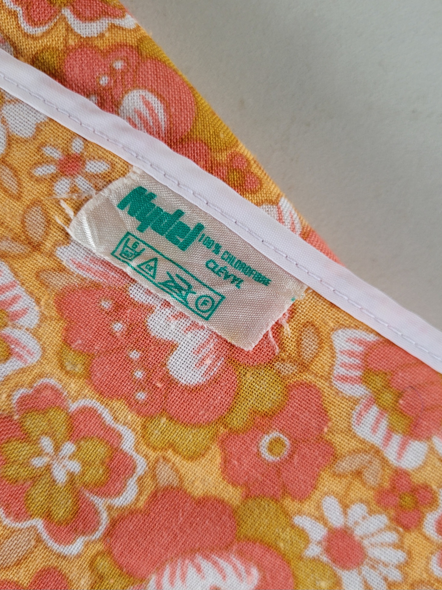Nappe 70's Nydel