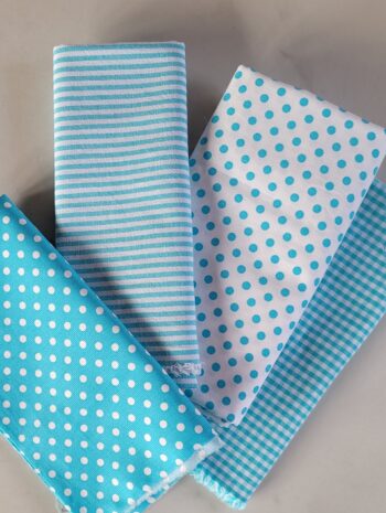 Lot de 4 coupons de coton turquoise